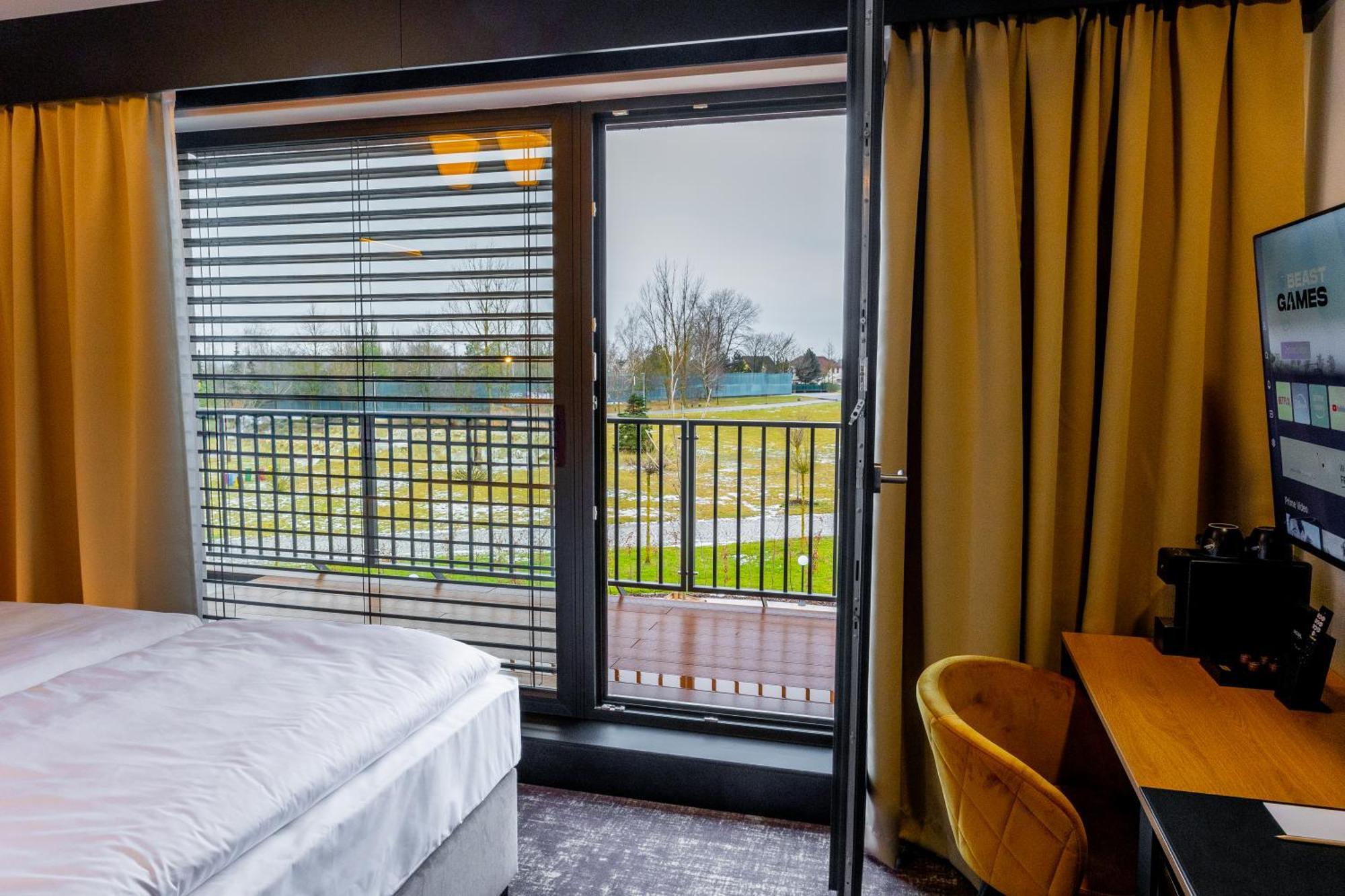 Hotel Nobilis - Mlada Boleslav Bradlec  Buitenkant foto